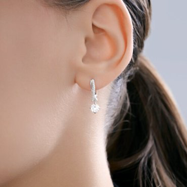Серьги Diamant 94-121-00043-1 вес 2.22 г серебро, фианит купить,13719