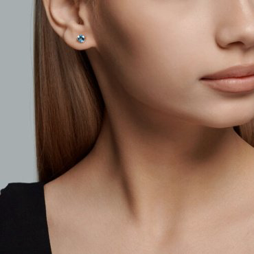 Пусеты Diamant 51-322-02196-1 вес 1.14 г золото, топаз купить,NaN