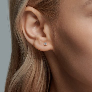 Серьги Diamant 51-122-01365-3_s вес 0.78 г золото, фианит купить,NaN