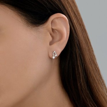Серьги Diamant 94-122-02285-1 вес 1.75 г серебро, фианит купить,7306