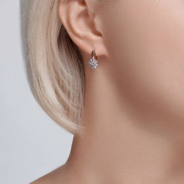 Серьги Diamant 51-220-02040-1 вес 3.3 г золото, бриллиант купить,619224