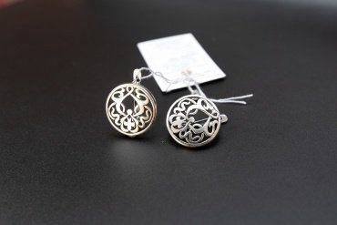 Серьги Красная пресня 3302313 вес 6 г серебро, без вставок купить,28728