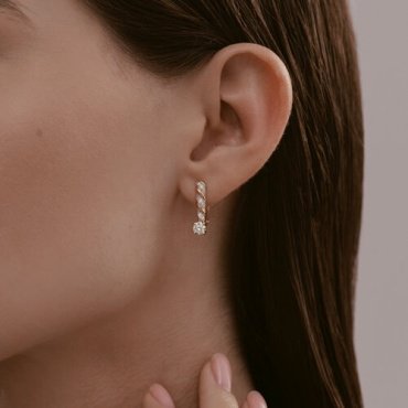 Серьги Diamant 51-220-02534-1 вес 2.7 г золото, бриллиант купить,1789041