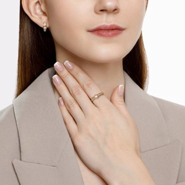 Серьги SOKOLOV 1021296 вес 3 г золото, бриллиант купить,674869