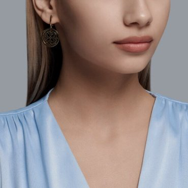 Серьги Diamant 53-121-02120-1 вес 3.9 г золото, без вставок купить,NaN
