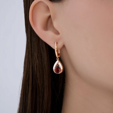 Серьги SOKOLOV S92023210A вес 4.52 г серебро, фианит, гранат купить,38475