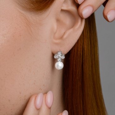 Серьги SOKOLOV 94026827 вес 4.37 г серебро, жемчуг, фианит купить,25650