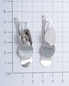 Серьги Красная пресня 3302662Д вес 5.3 г серебро, без вставок купить,26999