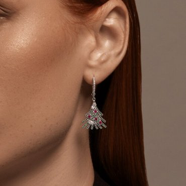 Серьги SOKOLOV 94026670 вес 5.81 г серебро, фианит, корунд купить,NaN