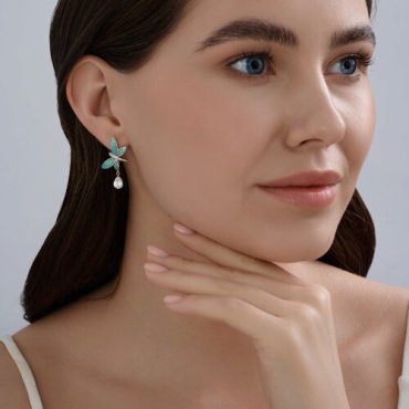 Серьги Diamant 94-121-02244-1_s вес 4.6 г серебро, фианит, эмаль купить,24089