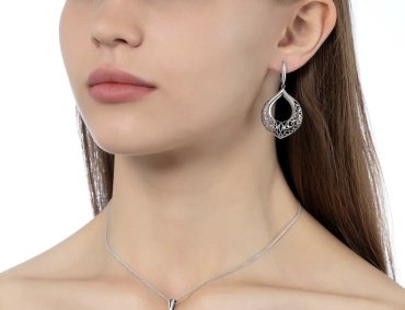 Серьги Красная пресня 33015164 вес 6.9 г серебро, без вставок купить,43092