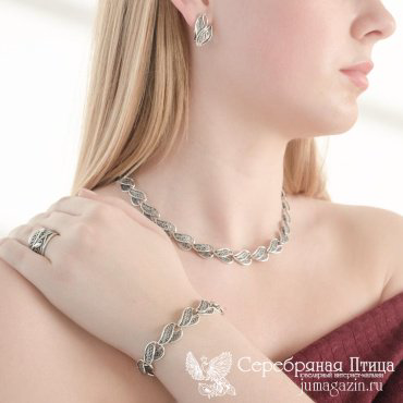 Серьги Красная пресня 3308090 вес 4.6 г серебро, без вставок купить,30677