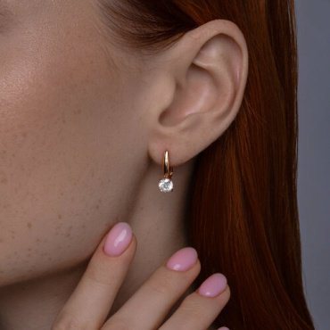 Серьги Diamant 93-120-02133-1 вес 2.65 г серебро, фианит купить,NaN