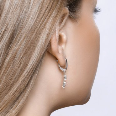 Серьги SOKOLOV 94022006 вес 2.33 г серебро, фианит купить,NaN