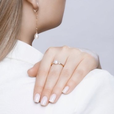 Кольцо SOKOLOV 791053_155 размер 15.5 вес 1.23 г золото, жемчуг купить,118837