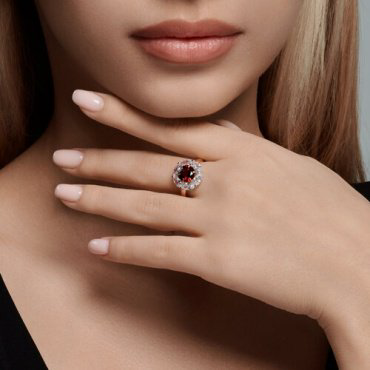 Кольцо Diamant 51-310-02100-2_185 размер 18.5 вес 2.68 г золото, гранат купить,204877