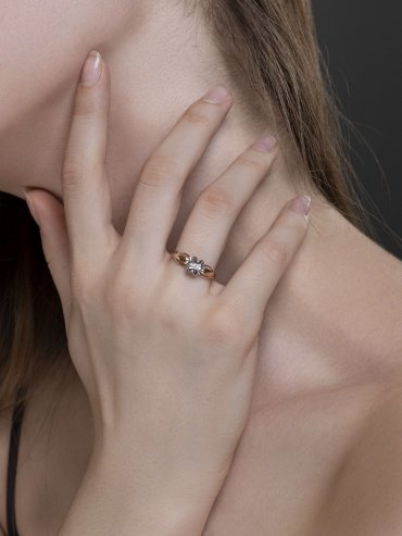 Кольцо Diamant 51-210-00024-1_165 размер 16.5 вес 2.03 г золото, бриллиант купить,396498