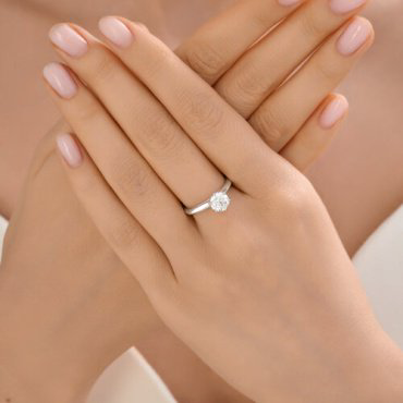 Кольцо Diamant 52-210-02378-1_18-5 размер 18.5 вес 2.79 г золото, бриллиант, рубин купить,NaN