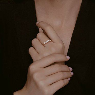 Кольцо Diamant 51-110-02274-1 размер 17 вес 1.12 г золото, фианит купить,92000