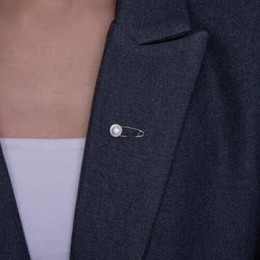 Брошь Diamant 94-340-02641-1 вес 1.22 г серебро, жемчуг, фианит купить,9360