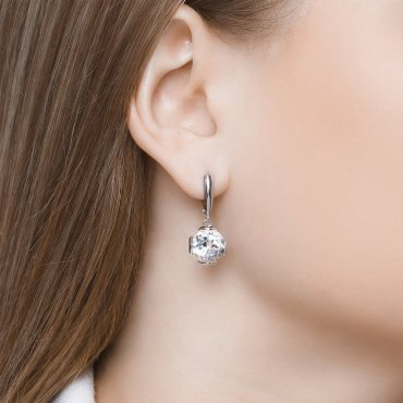 Серьги SOKOLOV 92022046 вес 4.7 г серебро, горный хрусталь купить,32700