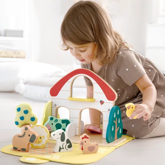Игровой центр Hape Игрушка развивающая Ферма коврик и фигурки животных