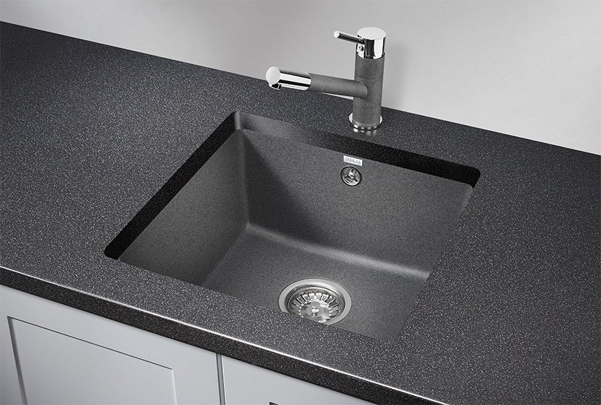 Кухонная мойка GRANULA 451 45х46х19 см, кварцевый песок, тон черный купить,212600