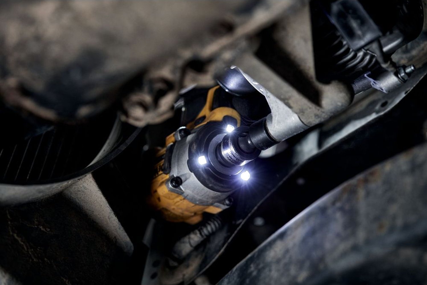DeWALT гайковерт DCF922NT-XJ 18 В купить,142360