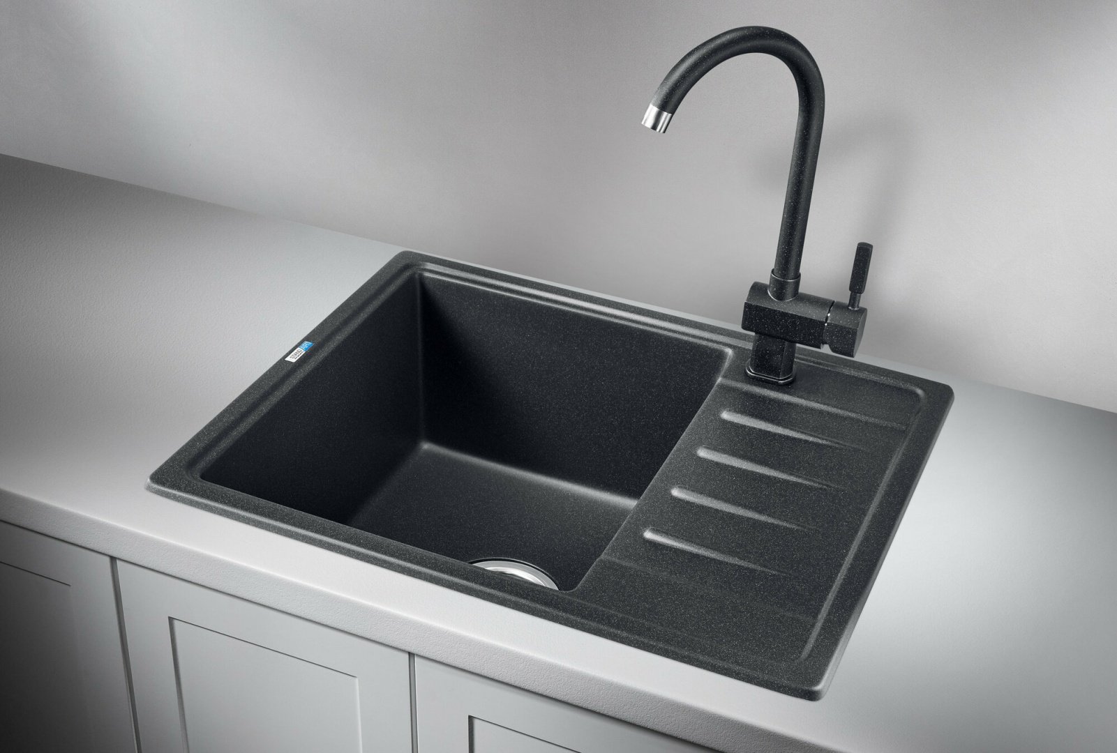 Кухонная мойка GRANULA 5803 58х50х20 см, кварцевый песок, тон черный купить,150200