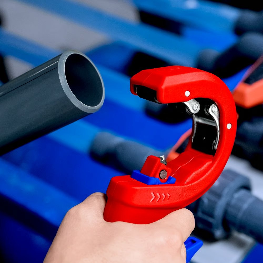 Knipex труборез роликовый 90 23 02 BK ручной