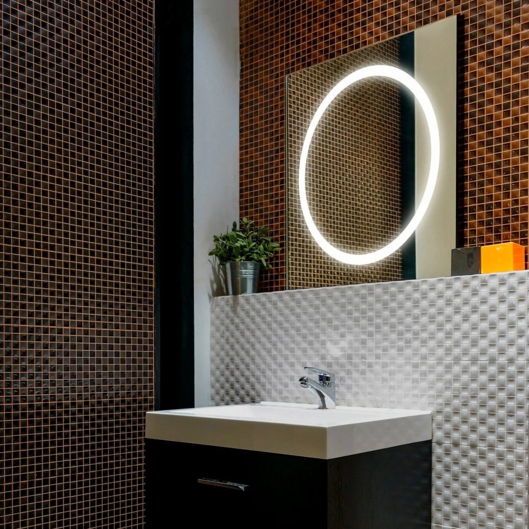 Зеркало настенное Mixline 70x70 см