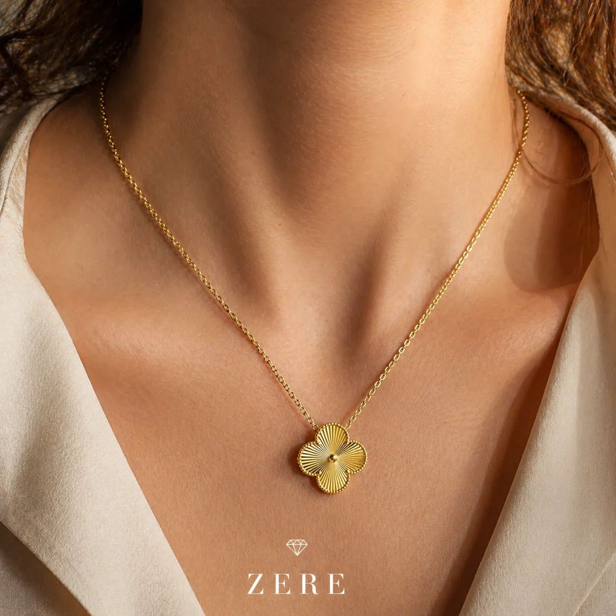 Подвеска Zere ZR010505 золото 7.82гр - ForteMarket Подвеска Zere ZR010505 золото 7.82гр купить,656000