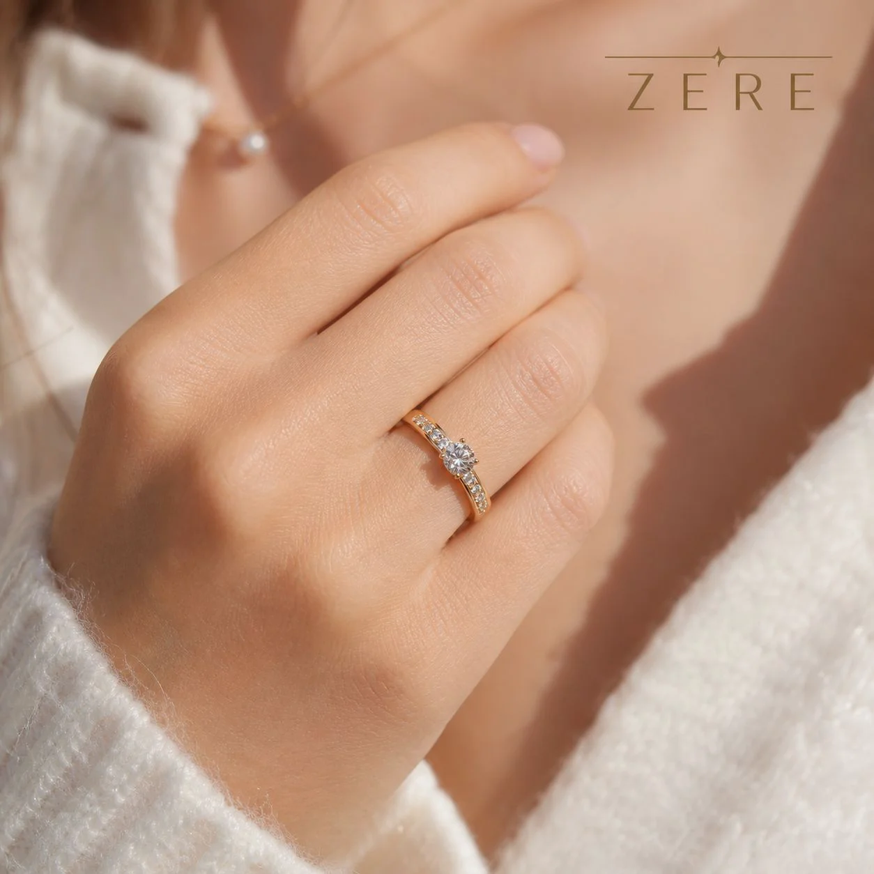 Кольцо Zere ZR010520 золото 1.46гр 17р купить,119050