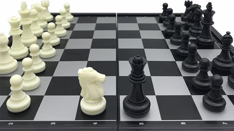 Напольный шахматный набор пластик 25x25 см