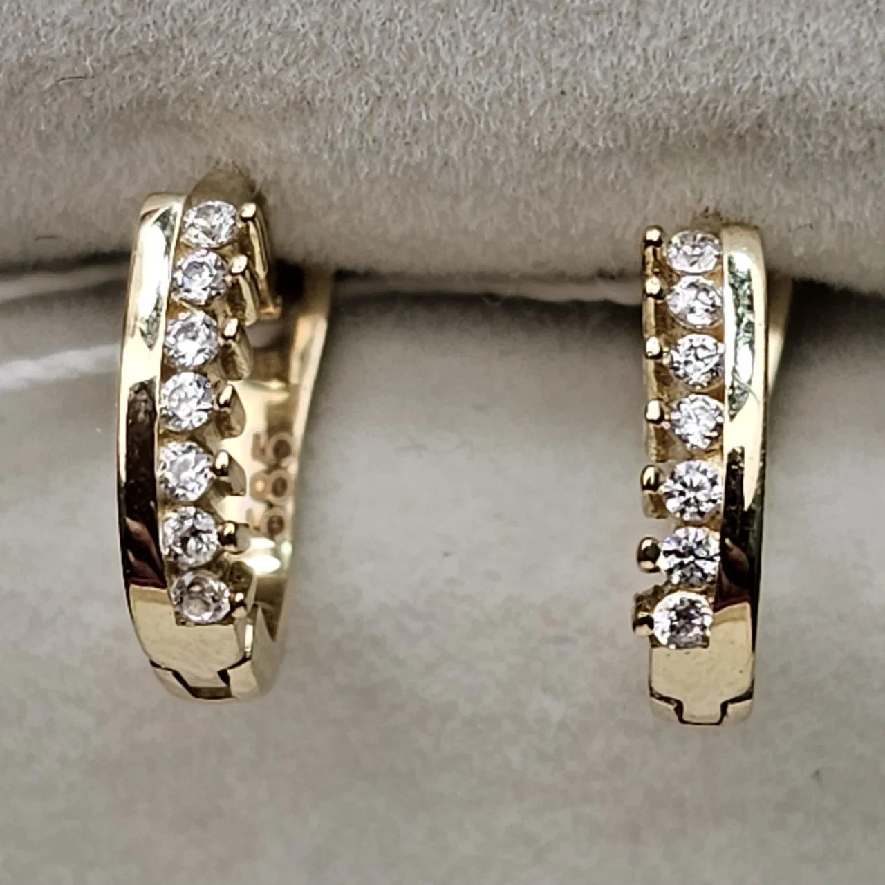 Серьги Deimantas 110523953 1,76гр. купить,NaN