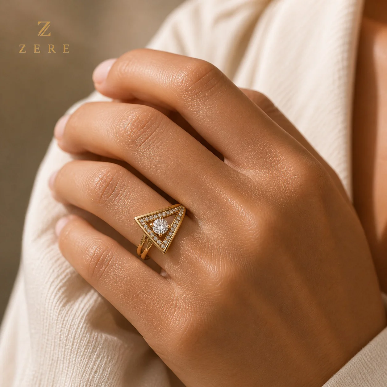 Кольцо Zere ZR030520 золото 2.07гр 19р купить,173460
