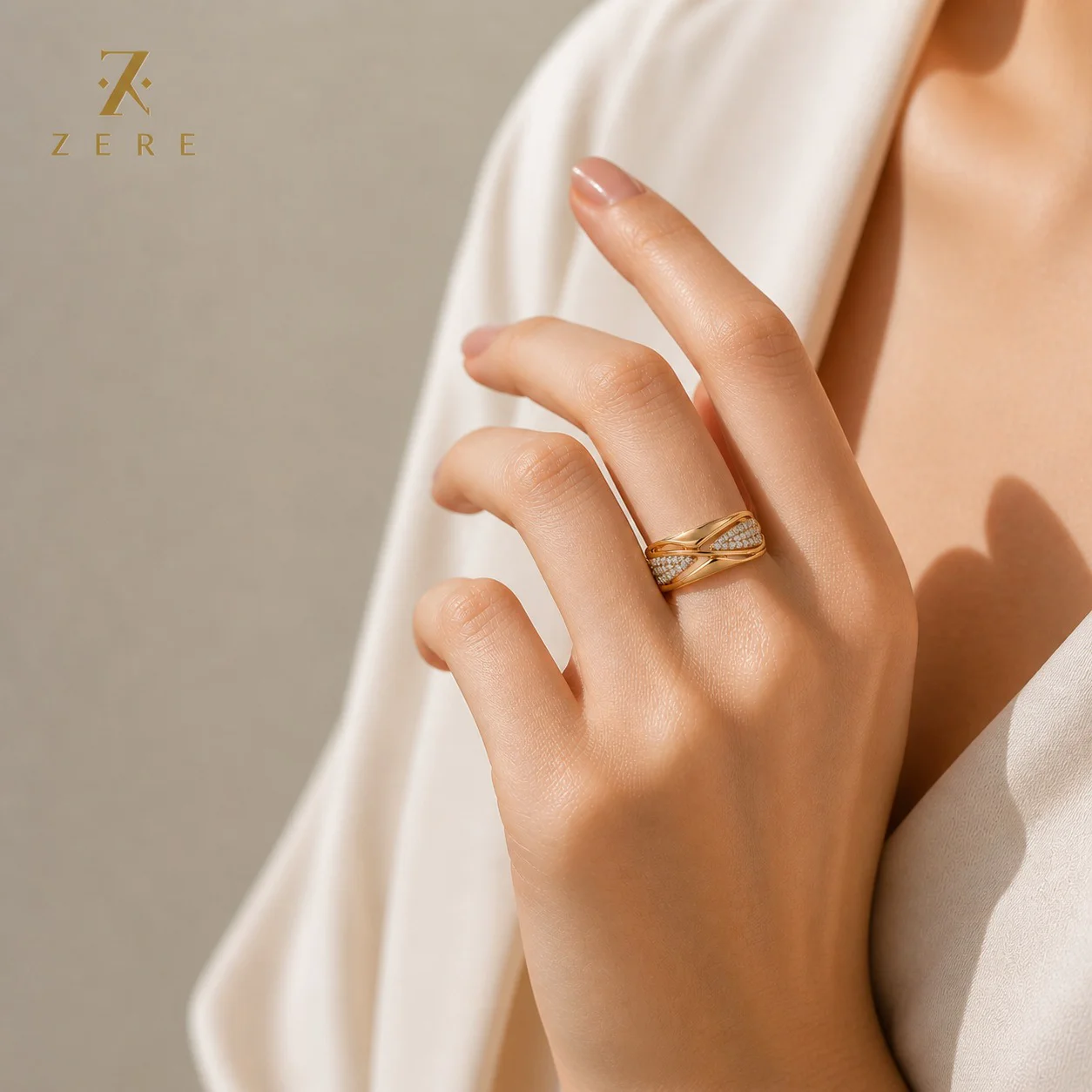 Кольцо Zere ZR030508 золото 2.11гр 19р купить,176225