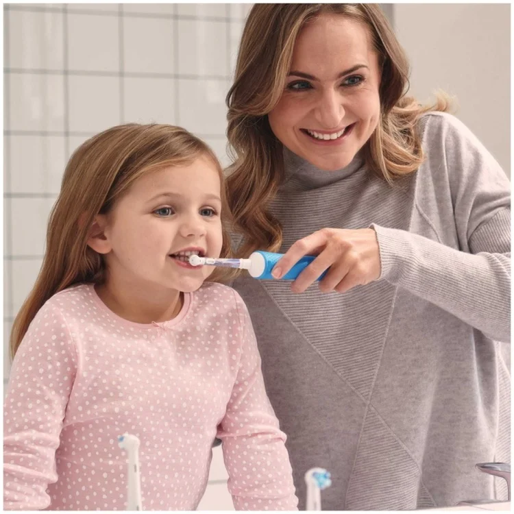 Насадки для зубной щетки Oral-B Kids EB10S 4K Frozen White-Blue купить,0