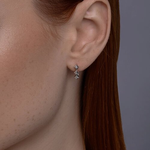 Серьги Diamant 94-220-02136-1 вес 1.61 г серебро, бриллиант купить,21998