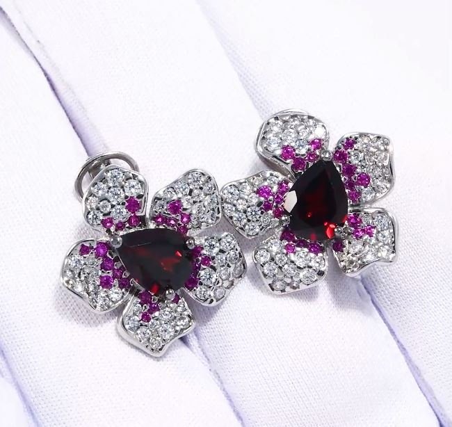 Серьги SOKOLOV 92022987 вес 6.18 г серебро, гранат купить,37083