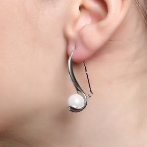 Серьги Красная пресня 3366070Д вес 8.4 г серебро, жемчуг купить,35774