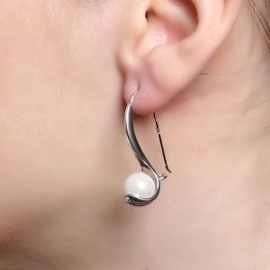 Серьги Красная пресня 3366070Д вес 8.4 г серебро, жемчуг купить,35774