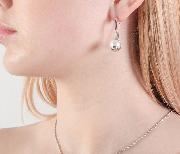 Серьги Красная пресня 3366070Д вес 8.6 г серебро, имитация жемчуга купить,28499
