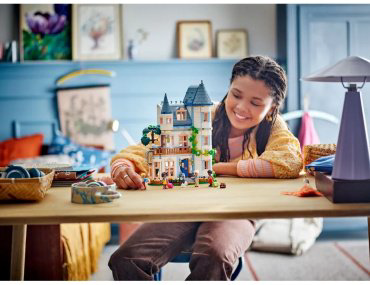 LEGO Гостиница в замке 42638, деталей 1311 шт купить,NaN