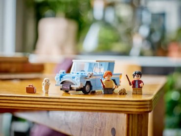 LEGO Гарри Поттер Летающий Форд Англия 76424, деталей 165 шт