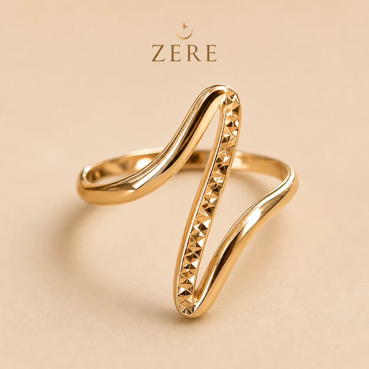 Кольцо Zere ZR050511 золото 1.57гр 19р купить,132600