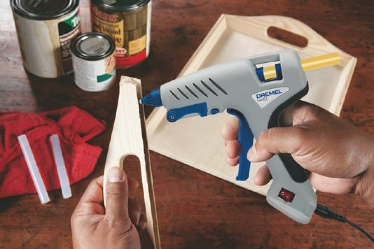 Стержни для клеевого пистолета Dremel По дереву 2615GG13JA 12 шт купить,NaN