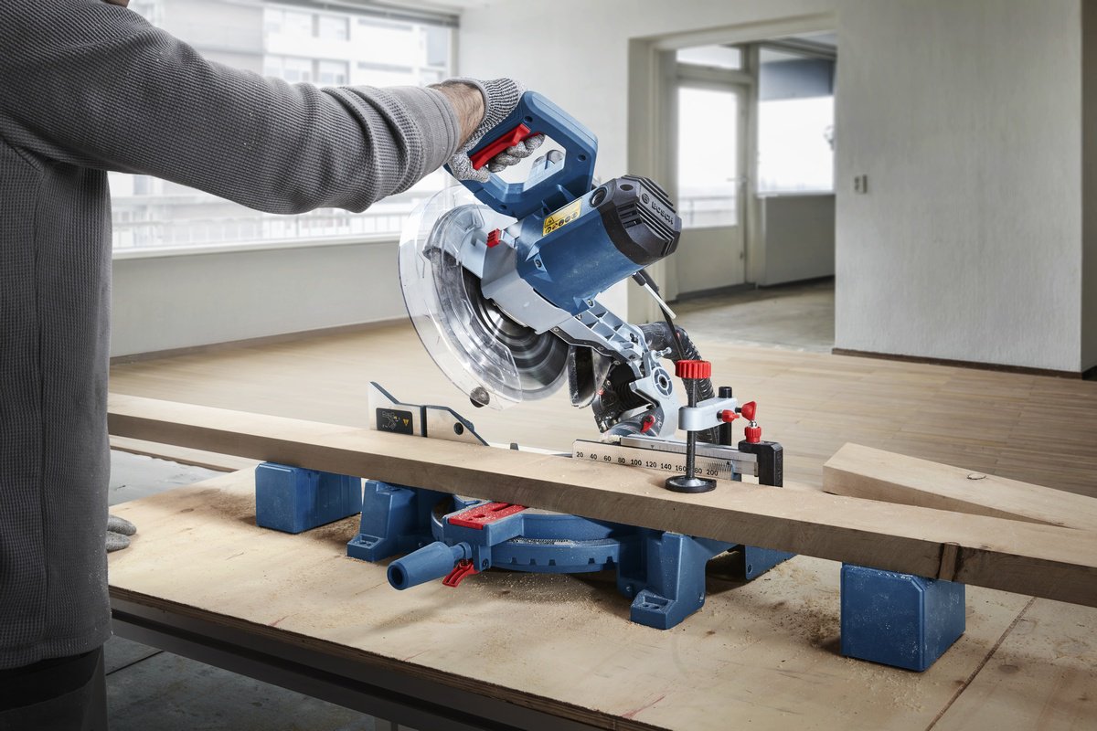 Пила торцовочная Bosch Professional GCM 254 0601B52000 купить,172030