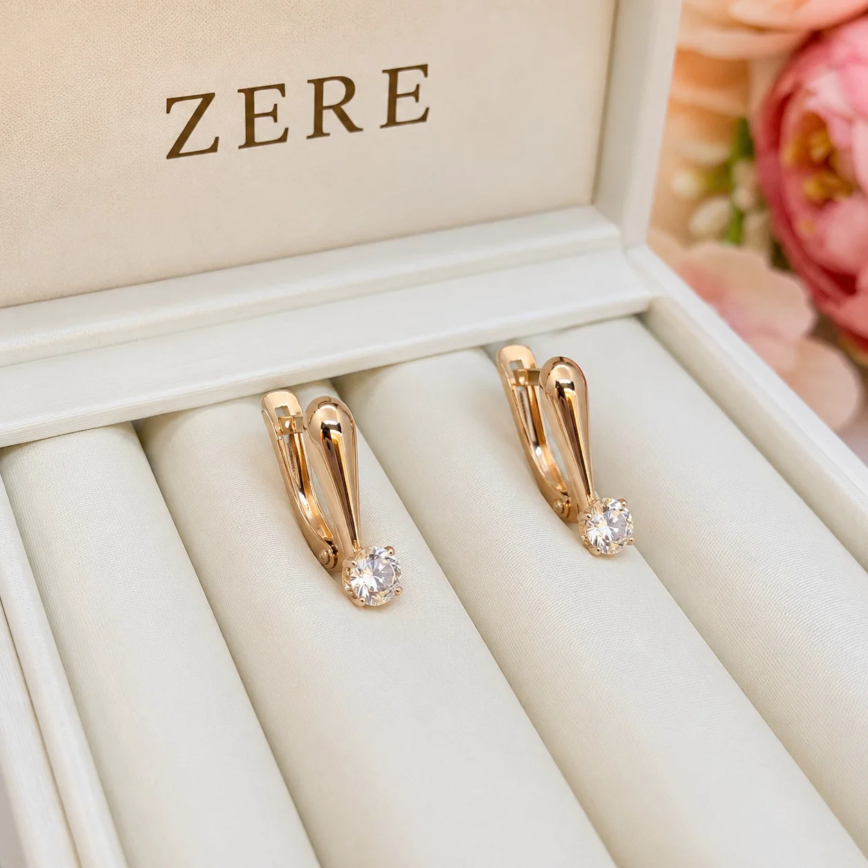 Серьги Zere ZR070528 золото 1.18гр купить,101700