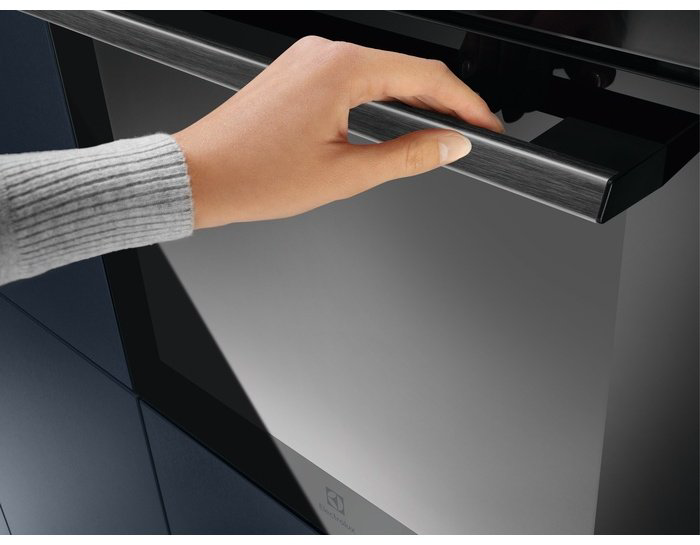 Духовой шкаф Electrolux LOE8H31Z черный купить,NaN